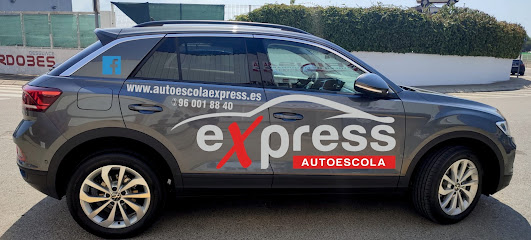 Foto AUTOESCOLA EXPRESS