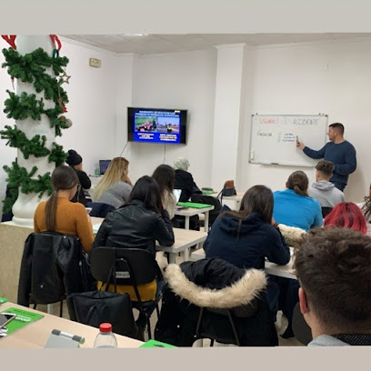 Foto AUTOESCUELA ALMORADÍ