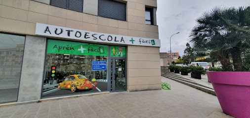 Foto AUTOESCUELA + FACIL