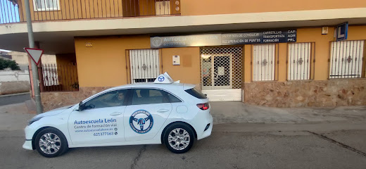 Foto Autoescuela León - Permisos Intensivos Cuenca