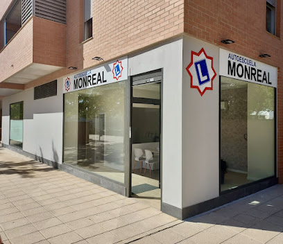 Foto Autoescuela Monreal Rosales