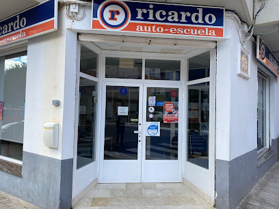 Foto Autoescuela Ricardo SL- Jaume d