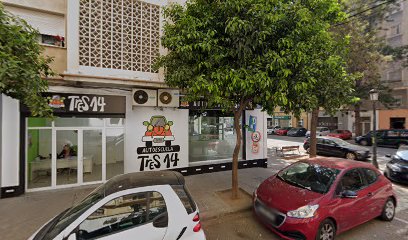Foto Autoescuela Tres 14