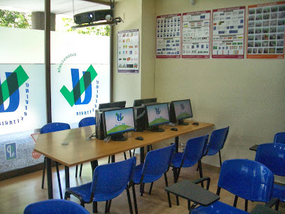 Foto Autoescuela UNIVERSITARIA