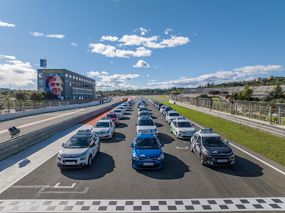 Foto Grupo de autoescuelas Avae